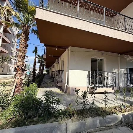 Beachfront Appartement Golem (Tirana)